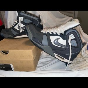 Nike air flight Falcon/black,gray and white
